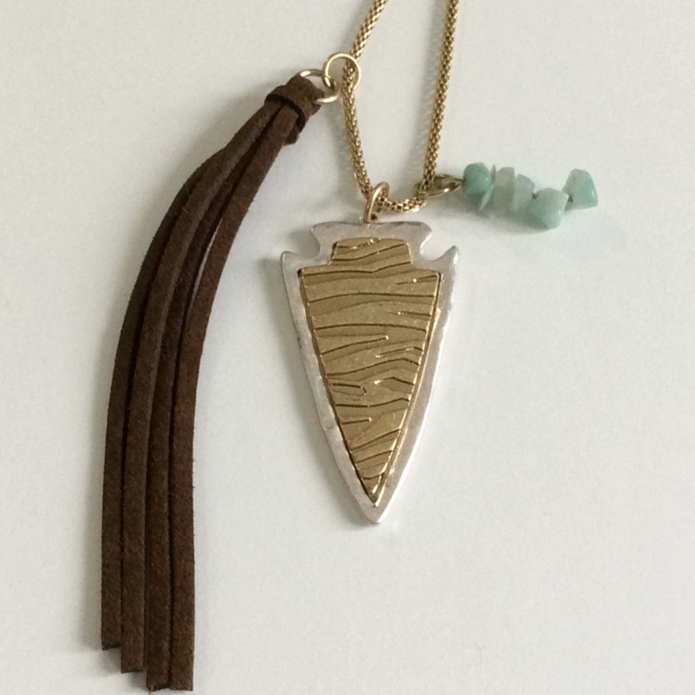 Animal print arrowhead leather necklace new